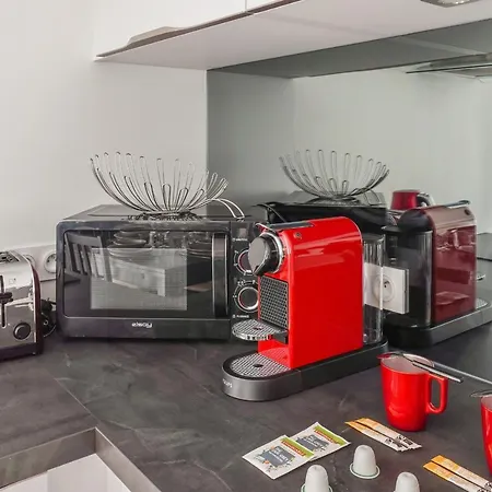 Des Tours - Welkeys شقة لا روشيل