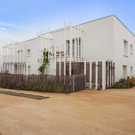 Des Tours - Welkeys شقة لا روشيل